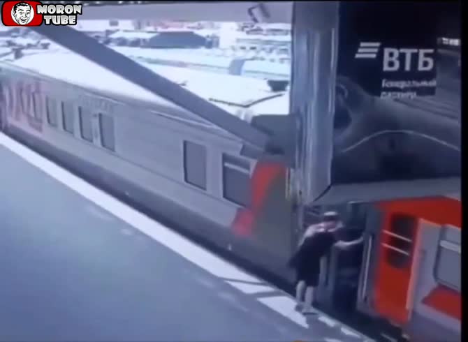 Video :He nearly loses his life when he attempts to fake his way aboard a train!